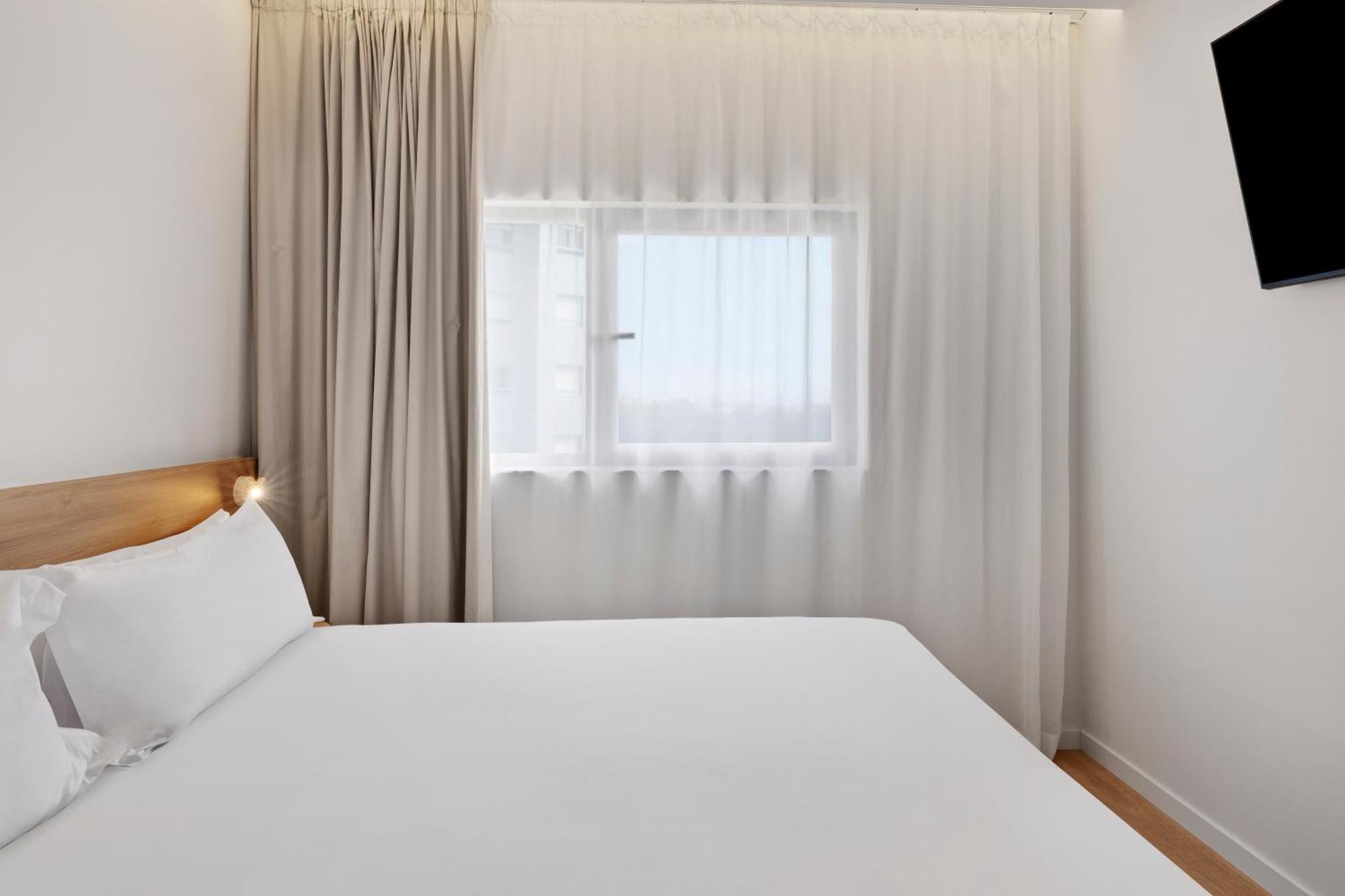 B&B Hotel Виана-ду-Каштелу Экстерьер фото